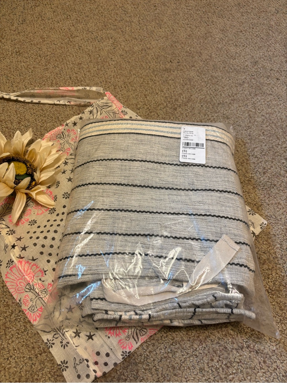 🆕Bnwt Free People Take Me To Paris  Cream Wide-Leg Striped Pants - Picture 5 of 7